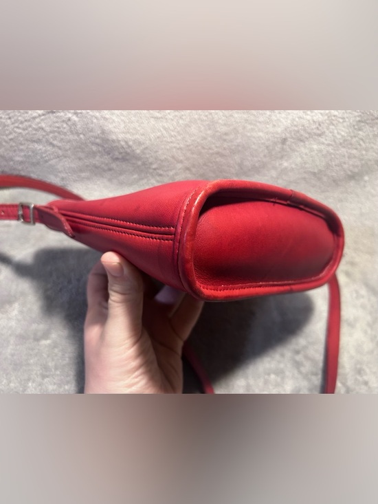 Coach 90s Mambo Bucket Bag - Picture 7 of 9